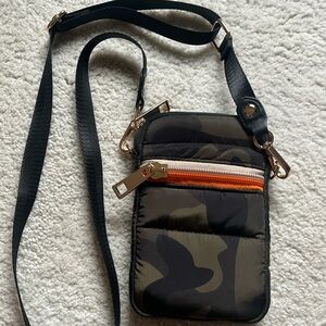 Camo plush crossbody purse Chinese Laundry green orange zip adjustable strap new
